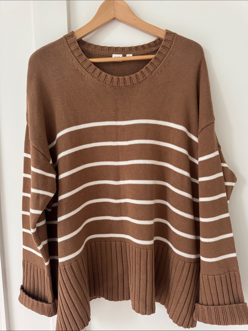 Gap Camel Stripe Pullover Sweater L